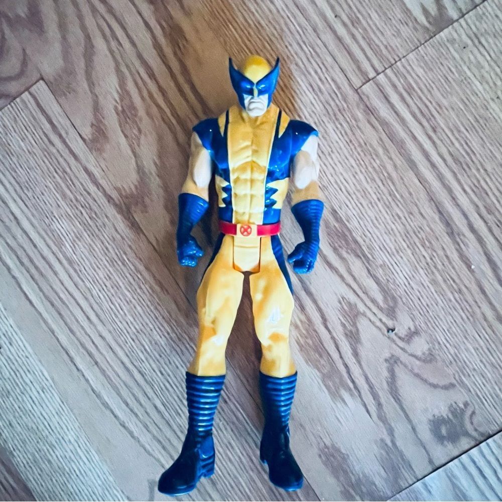 Hasbro Wolverine 11” Action Figure